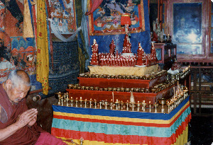 Geshe Sengye and Hayagriva torma